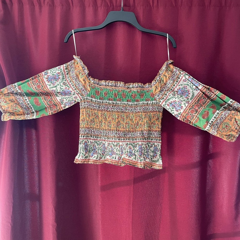 Front and back, yes it looks the same.